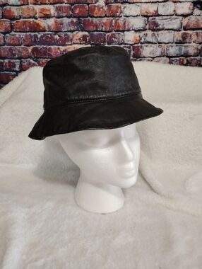 Wilsons Leather Classic Black Bucket Hat Mens Womens